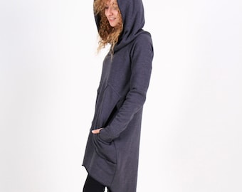 Asymmetrische hoodiejurk, avant-gardekleding, grijze sweatshirtjurk, losse tuniektop, plus size tuniek, losse hoodie, lange hoodietuniek