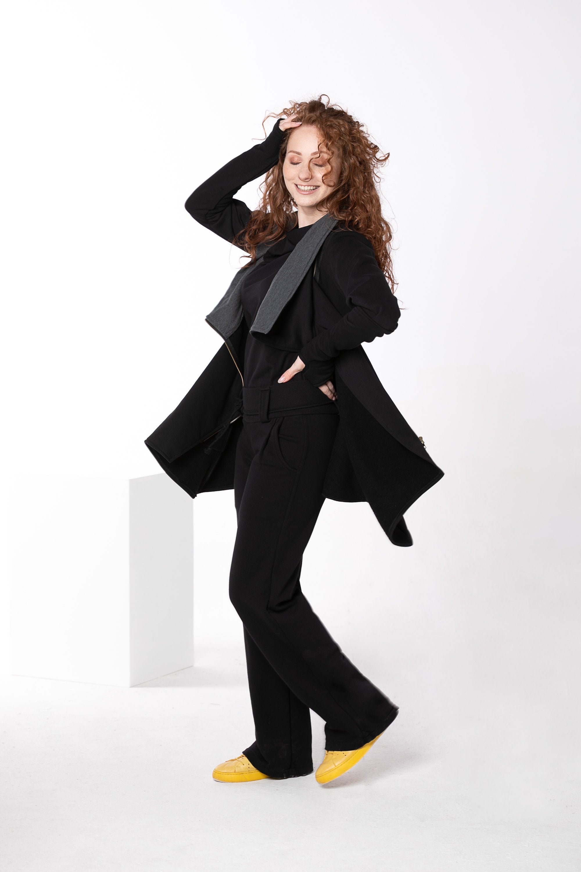 Schwarzer Schößchen Mantel, Gothic Mantel, Plus Size Oberbekleidung, Damenbekleidung, Kostüm für Erwachsene, Baumwolle Frauen Mantel, Winter Coatigan, schwarzer Wintermantel