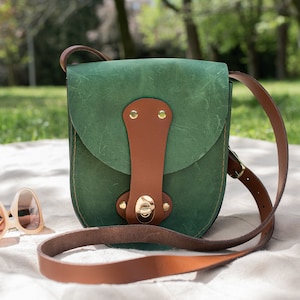 Bolso bandolera de cuero, bolso mini de mujer, bolso de hombro, bolso de cuero verde, bolso de cuero pequeño, bolso hecho a mano, bolso de cuero natural, ajustable