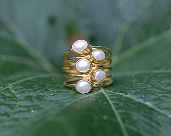Gorgeous Multi Fresh Water Pearl Ring set in Gold Plated Sterling Silver - Size 7.5 US - Pearl Ring