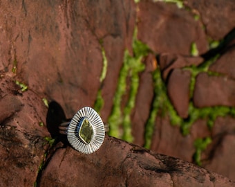 Faceted Peridot Ring in Decorative Sterling Silver - Size 8 US