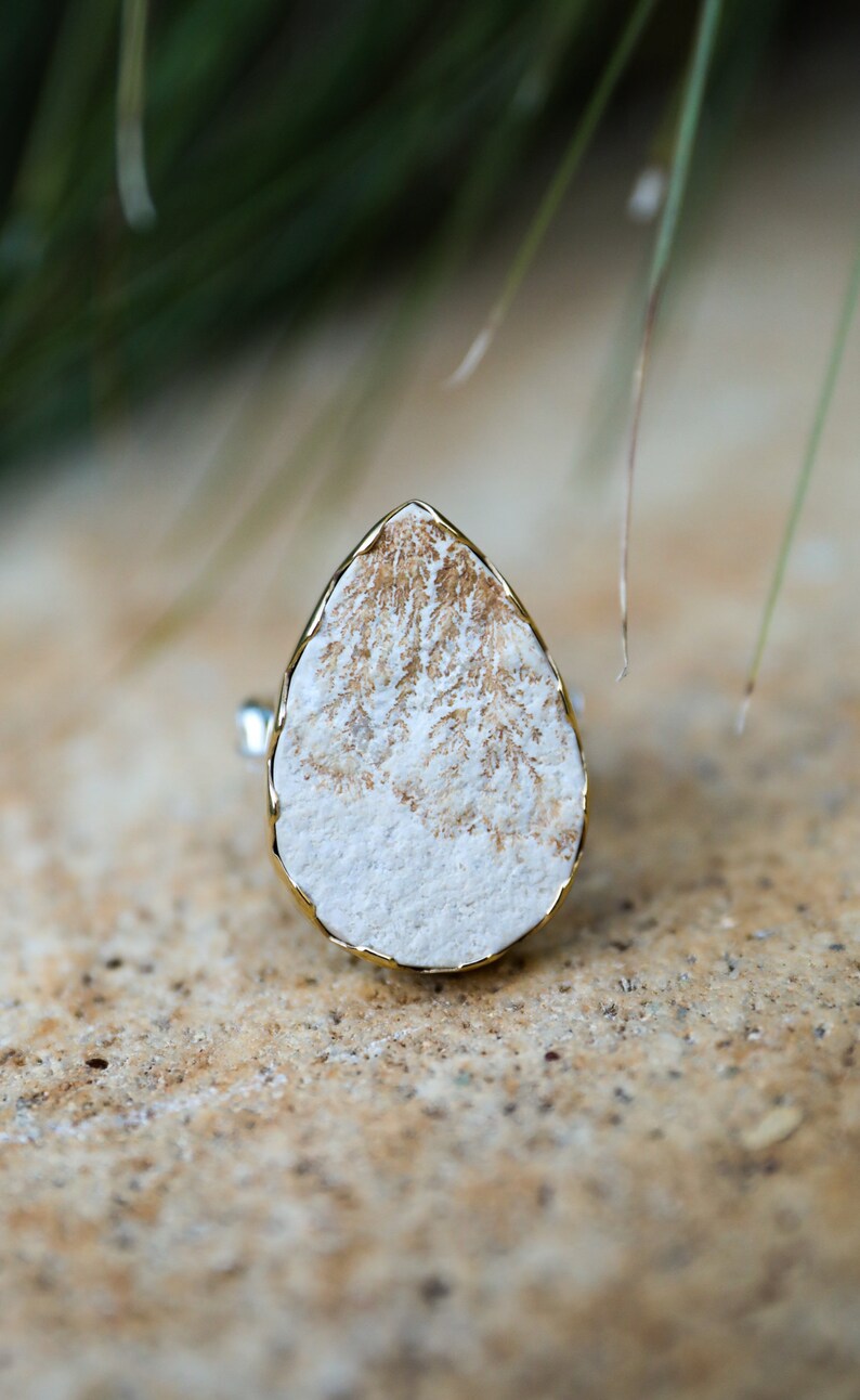 Large Teardrop Natural Leaf Jasper Ring Set In Unique Gold Plate And Sterling Silver Leaf Print Setting Leaf Jasper Jewellery Size 9 Us Rings Statement Rings Alquilerprotegido Es Large Teardrop Natural Leaf Jasper Ring Set In Unique Gold Plate And Sterling Silver Leaf Print Setting Leaf Jasper Jewellery Size 9 Us Rings Statement Rings Alquilerprotegido Es