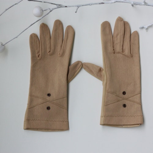 VINTAGE 80s Gloves Elegant Cream Beige Fall Winter Everyday Timeless Retro Bike Womens Gloves Size M Faux Vegan Leather Fabric