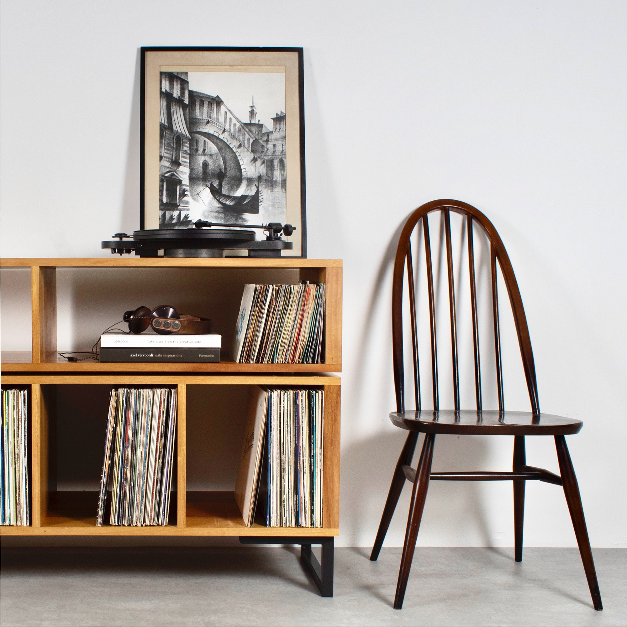 Large Turntable Stand and Vinyl Record Storage, DJ Stand