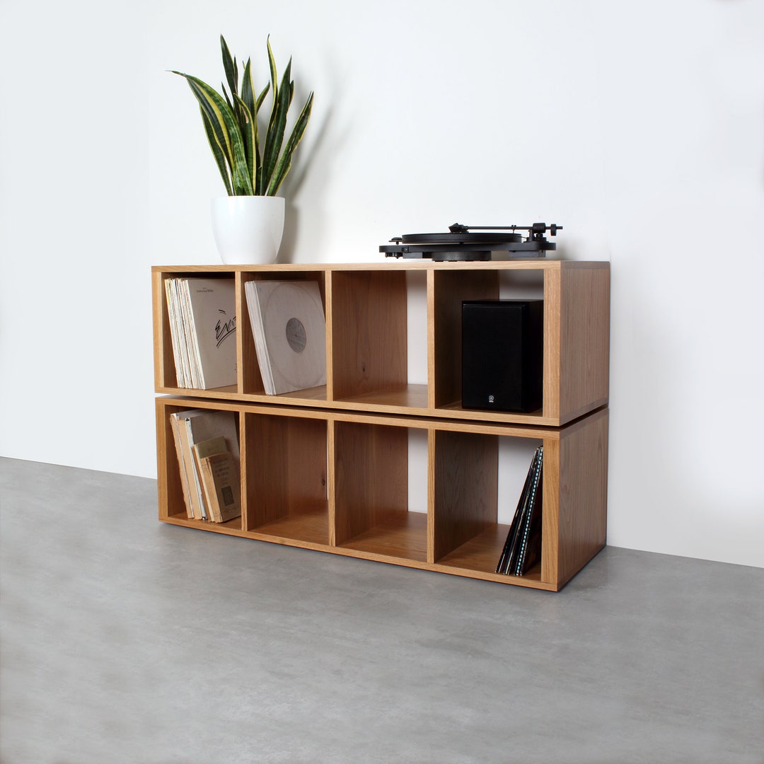 Record sale cube storage