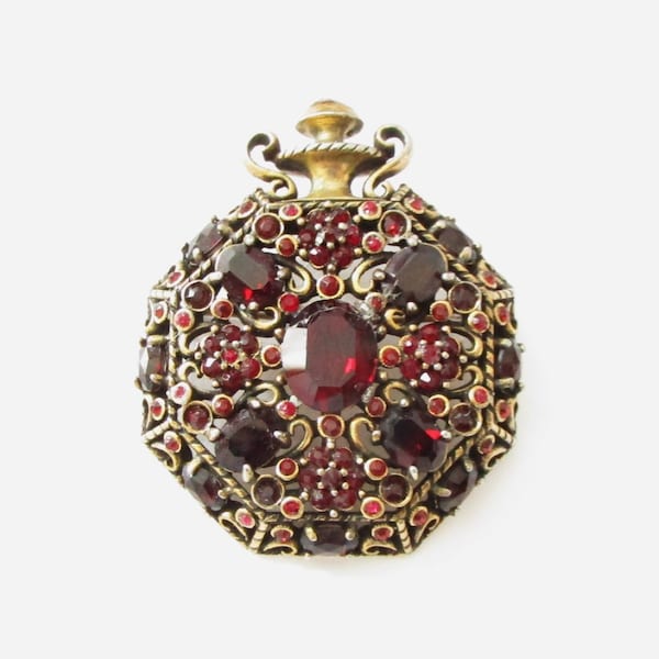 Hollycraft 1951 Faux Ruby Octagonal Urn Brooch