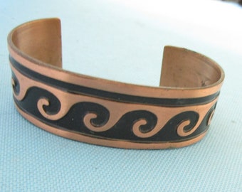 Bell Copper Wave Pattern Cuff Bracelet