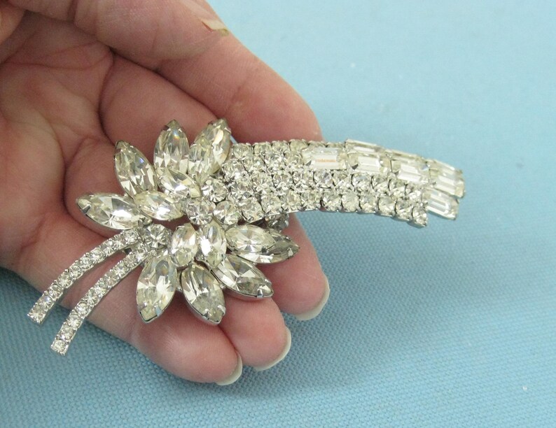 Spectacular Large Diamante Floral Spray Brooch image 1