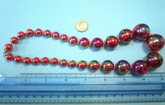 Vintage Red Soap Bubble Plastic Beaded Necklace - image 4