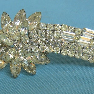 Spectacular Large Diamante Floral Spray Brooch image 5