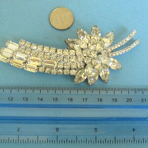 Spectacular Large Diamante Floral Spray Brooch image 8