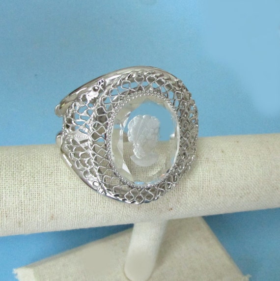 Reverse Carved Glass Intaglio Silver Tone Hinged … - image 4