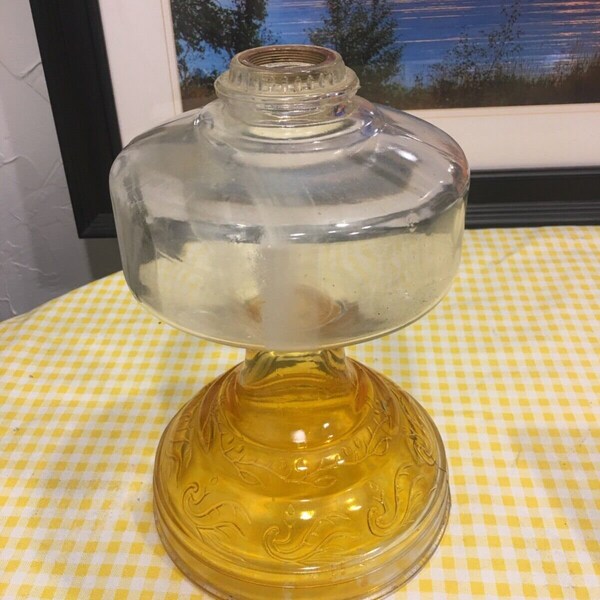 Vintage 1950's - 1960's Mid Century Oil Kerosene Table Lamp