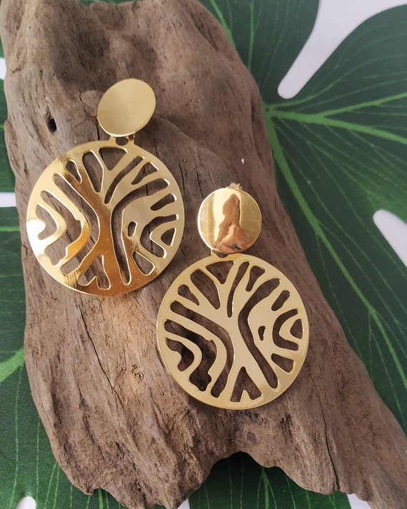 Gold Earrings. For special occasions. Flourish Collection. Handmade by Ariadna Echenique. Gold plated