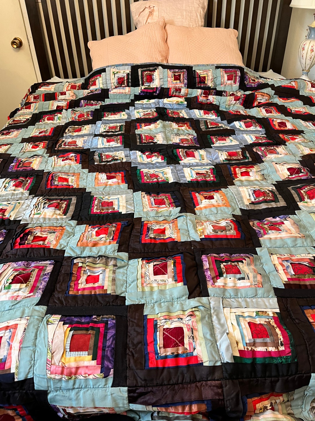 Vintage Quilt Log Pattern Large Heavy Quilt With Lifted Edges Etsy Canada