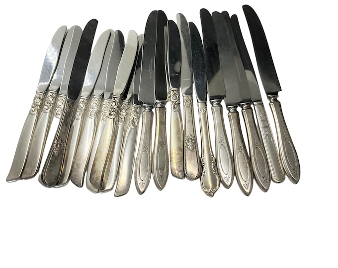 Mismatched Silverplate Butter Spreaders/individual Butter Knives
