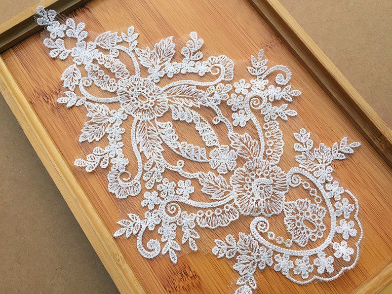 кружево дольче габбана. кружева виды и названия. венецианские кружева ришелье. кружевное полотно макраме. номер кружева.