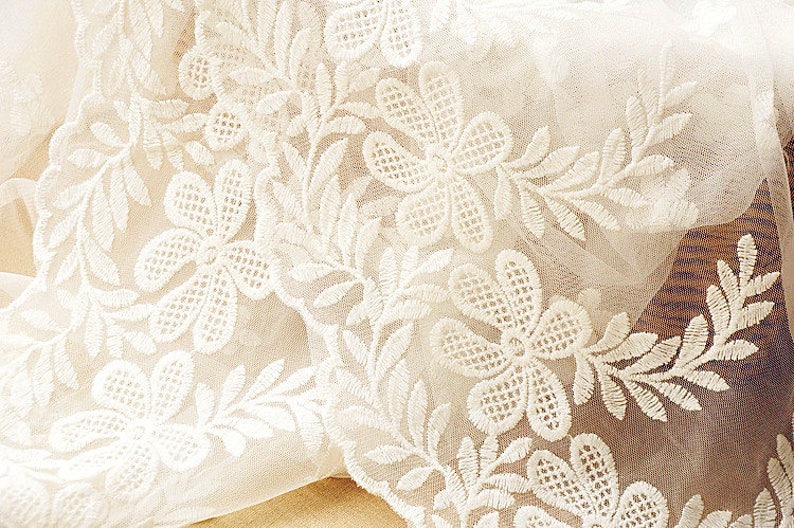 12 yard White Floral Lace Fabric Embroidery White Lace Flower Netting Tulle Wedding Bridal Lace For Cloth Dress Gauze L113