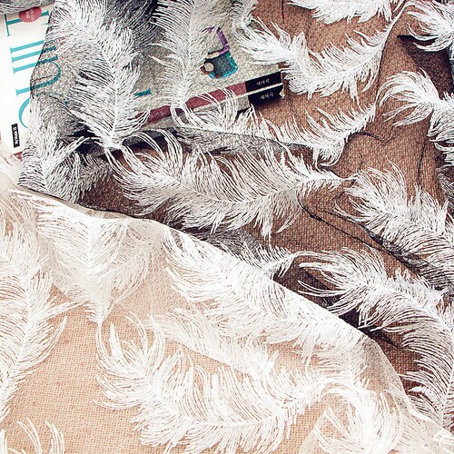 Tissu dentelle plumes noir blanc plumes brodées dentelle mariage mariée dentelle tissu robe gaze tulle L63 (1 yard)