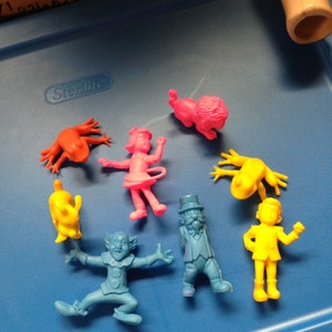 BOZO the Clown Circus Figure Eraser Set Unused old warehouse stock