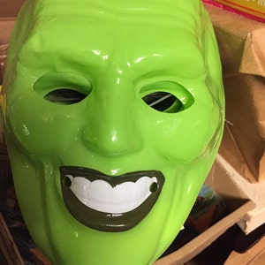 vintage the Mask halloween mask mint 1990 JIM CAREY Classic MASK
