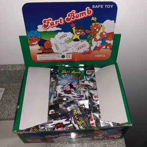  72  FART BOMB BAGS  (Display included) : Toys & Games