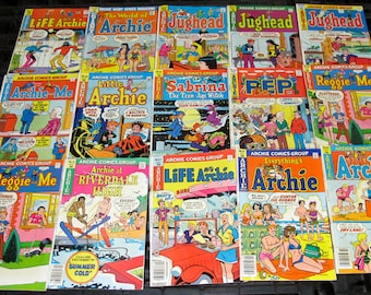 Group lot of 10 original vintage Archie 35 cent Comics Great shape old stock fun 1970S-80S