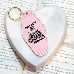 Hot Sun Hotter Stories Keychain, Retro Bookish Motel Keychain, Summer Book Girl Gift, Reader Aesthetic Gift, Summer Books, Book Babe Gift
