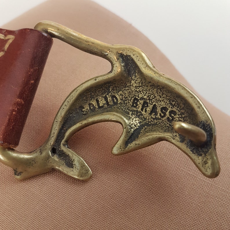 Vintage Solid Brass Dolphin Buckle Brown Leather Belt SZ 32 Novelty Gift Nautical Sea Creatures