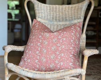 NEW Terracotta and pink floral cushion cover, pink and brown cushion, blockprint linen pillow, pink and terracotta botanical cushion 50x50cm