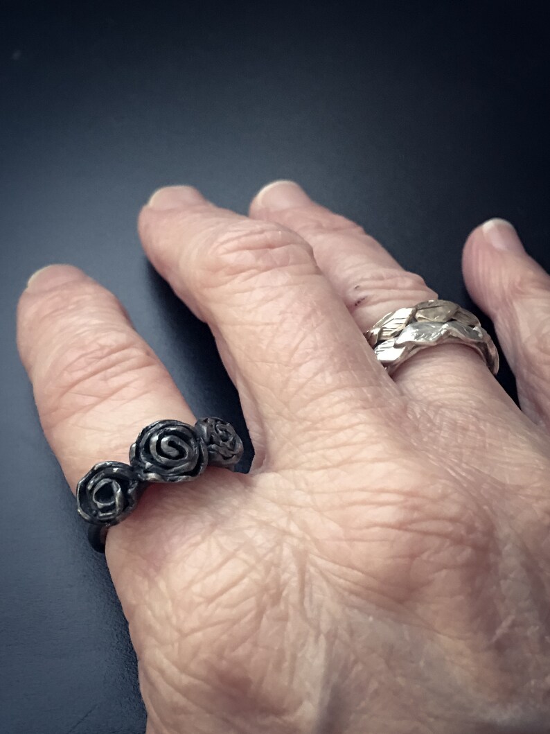 Statement Silver Ring,Minimalist Ring,Gift for Her,Rose Ring,Silver Rose Ring,Abstract Ring,Flower ring,Sterling Silver 925,Black Oxidize