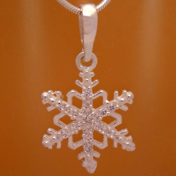 Marvelous Sterling Silver White Cubic Zirconia Snowflake Pendant 925 Hallmark Gently Charming Childrens Kids Cute Cool Lovely Design Elegant