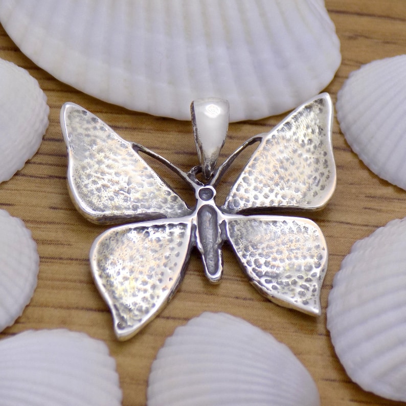 Amazing Solid 925 Sterling Silver Lovely Butterfly Pendant Beautiful Charming Gently Marvelous Incredible Stylish Design