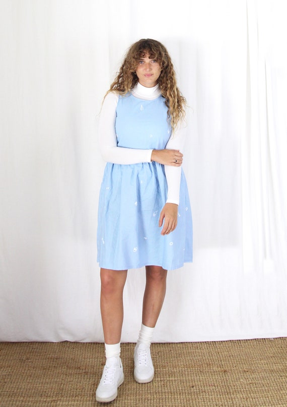 sleeveless smock dress