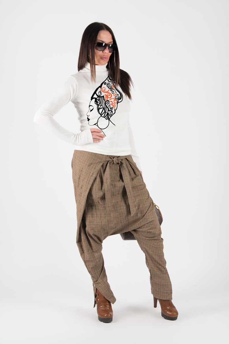 tops with brown pants