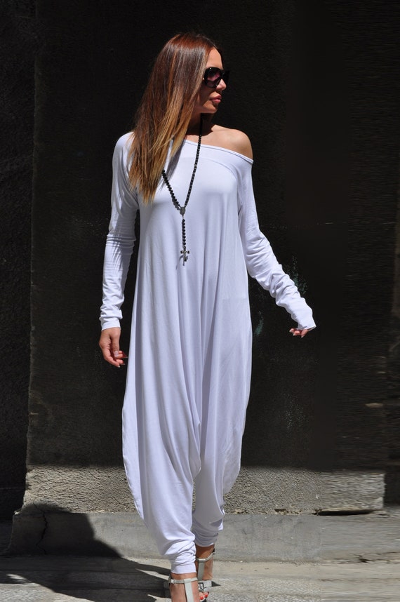 STRAIGHT NECK CAPE JUMPSUIT - Ecru