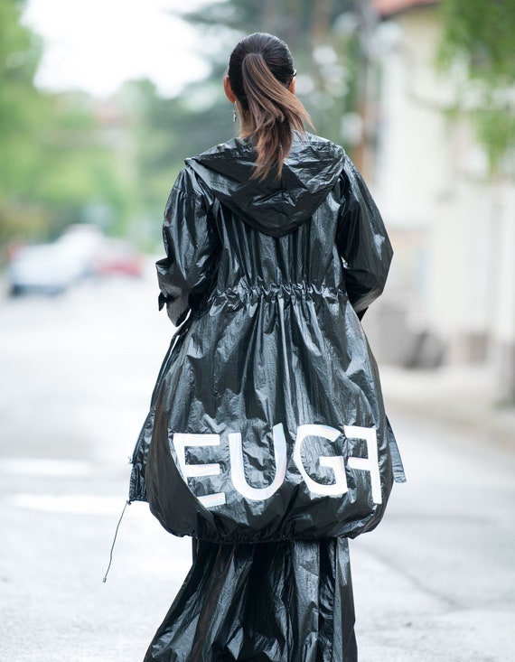 Overvloedig bouwen spreiding Lange zwarte regenjas losse zomerjas met capuchon zwarte - Etsy België