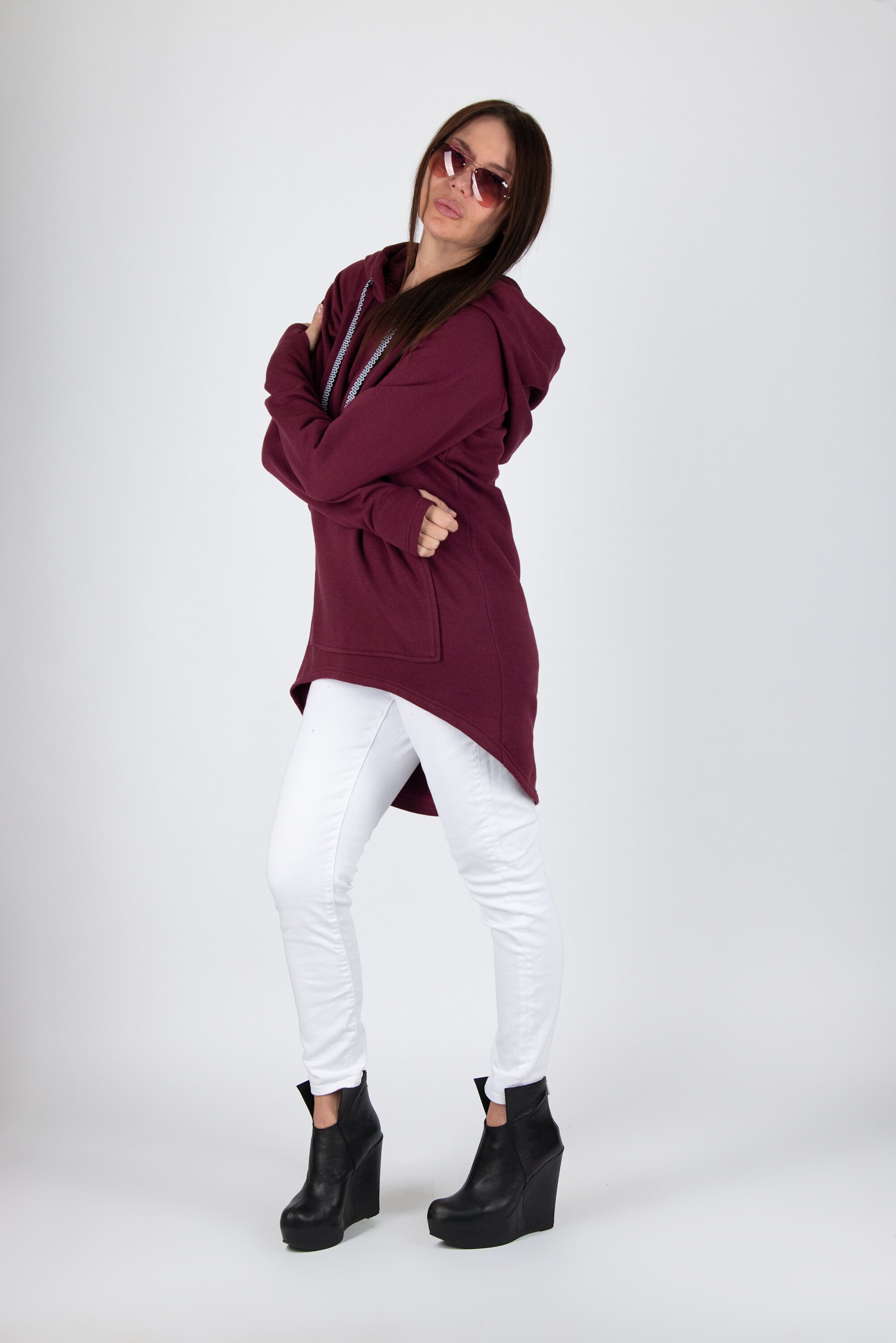 Felpa Oversize Donna Con Foro Per Pollice E Spacco - In Poliestere Morbido, Comoda, Casual, Con Cappuccio