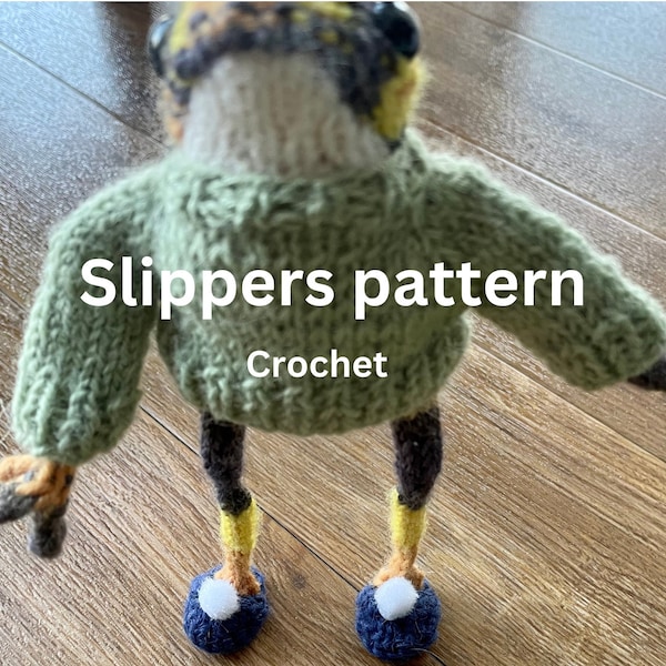 PATTERN - Slippers for Froggy PDF, amigurumi frog, handknit frog clothing