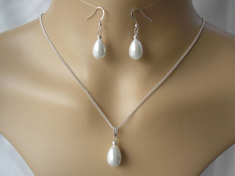 White Teardrop Pearl Pendant Necklace & Earrings Jewelry Set Etsy
