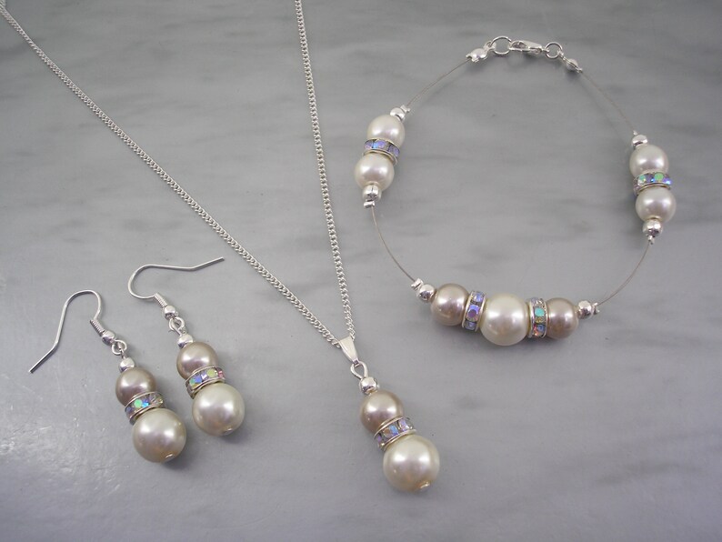 Ivory and Champagne Pearl Jewelry Set Pearl /& AB Diamante Necklace Bracelet Earrings Bridesmaid Bridal Wedding sets for women Brides Ladies