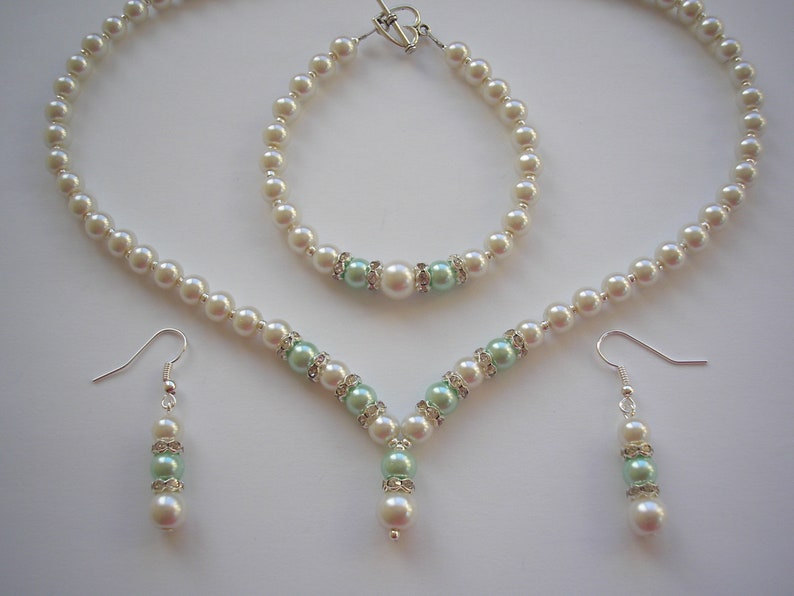 Ivory and Mint Green Pearl with Silver Crystal Diamante Necklace Bracelet /& Earrings Jewelry Set for women Brides Bridesmaids Weddings Gifts