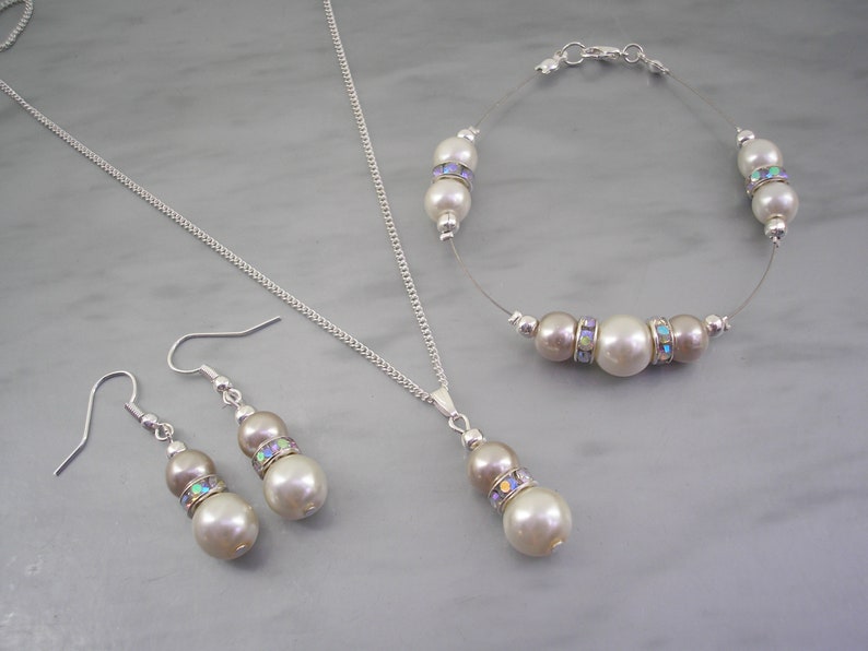 Ivory and Champagne Pearl Jewelry Set Pearl /& AB Diamante Necklace Bracelet Earrings Bridesmaid Bridal Wedding sets for women Brides Ladies