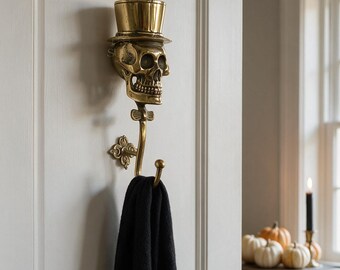 Brass Skull Wall Hook, Halloween Decor, Gothic Coat Hook, Vintage Skull Hat Hook, Antique Brass Wall Hanger, Spooky Home Decor, Gift