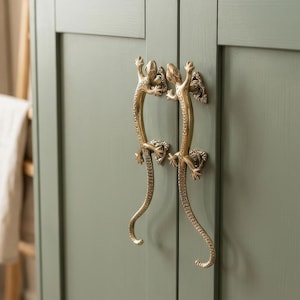 Brass Lizard Door Handle Gecko Cabinet Pull Animal Hardware Gothic Decor Statement Brass Handle for Door or Cabinet