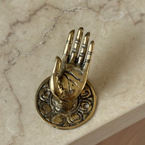 Hook Bali hand 1pcs Bali brass home decor Wall decor Towel rack Chest-door handle Hanger Buddha hand Door Knob Gift for yoga and yoga studio