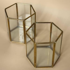 Glass and Brass Hexagon Holder 10×10 cm / 3.94×3.94 in Geometric Glass Vase, Brush Holder Candle Display Gift for Sister, Home Decor