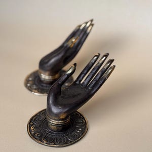 Hook Bali hand Bali brass home decor Wall decor Towel rack Chest-door handle Hanger Buddha hand Door Knob Gift for yoga and yoga studio