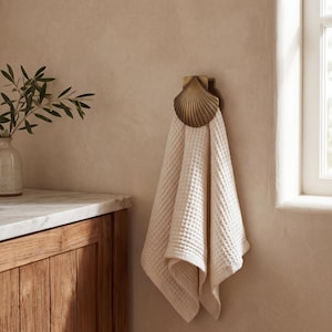 Vintage Brass Clip Shell For Towel Decorative Wall Clip Bronze Gold Nautical Home Decor Seashell Accent, Bathroom decor