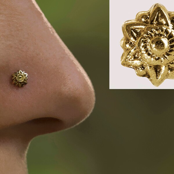 semental de nariz estrella, oro amarillo macizo de 14k, 0,6 mm, calibre 22, Estrella de David, magen David, sri yantra, El diámetro de la estrella es de 4,5 mm
